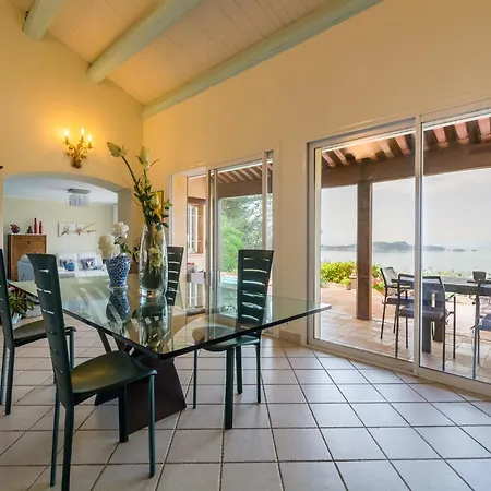 Villa Villa In Hyeres Near Beach & Pool