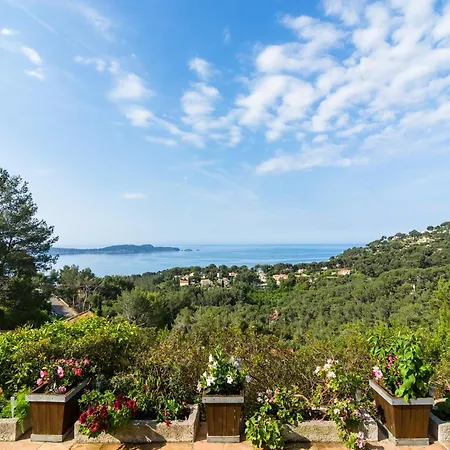 Villa Villa In Hyeres Near Beach & Pool Hyeres