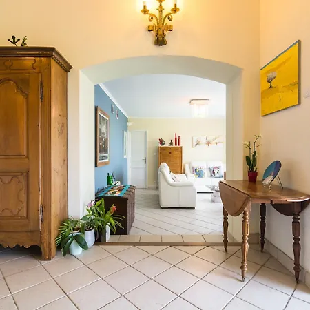 Villa In Near & Pool *