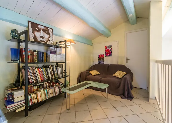 In Near & Pool Вілла *