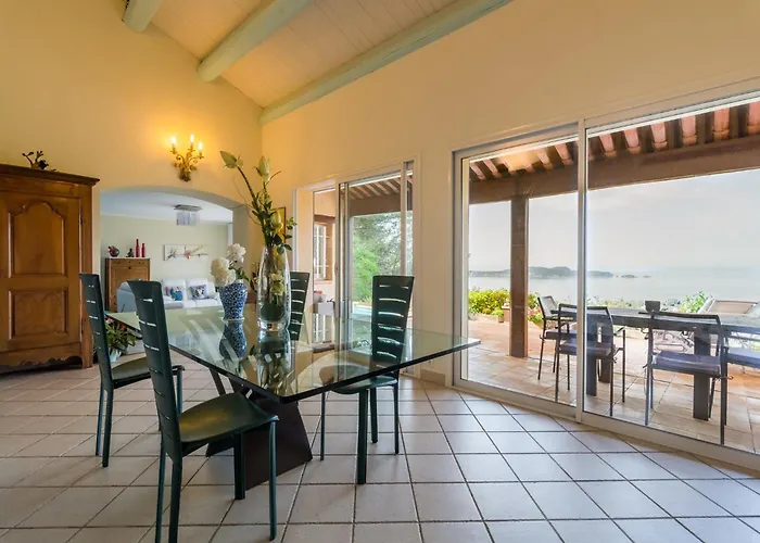 Villa In Near & Pool