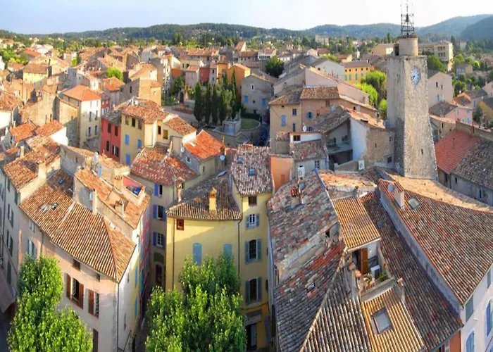 In Near & Pool Вілла Єр